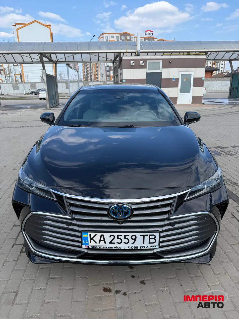 Toyota Avalon - фото 1