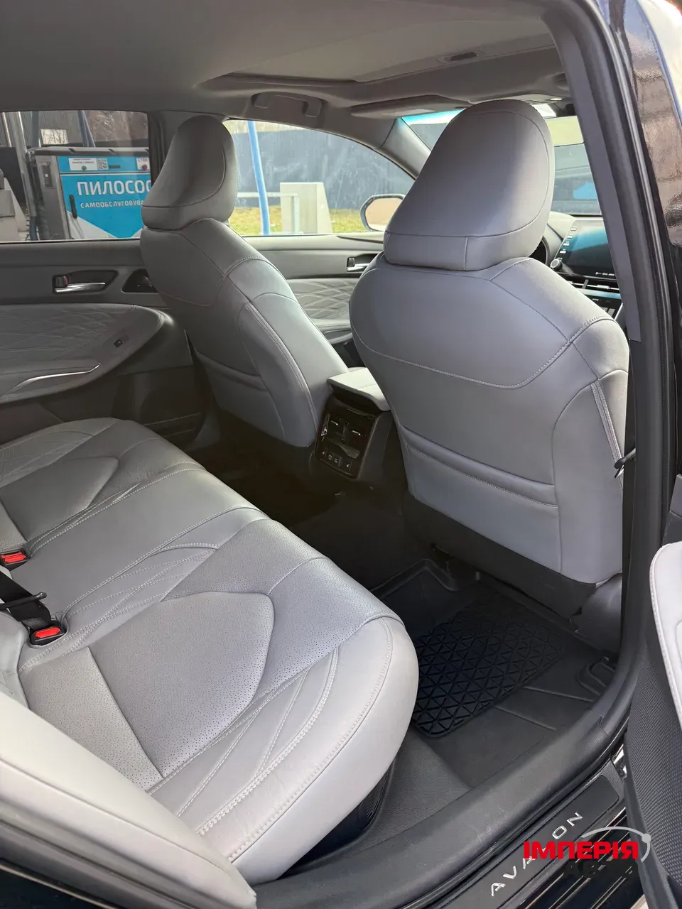 Toyota Avalon - фото 8