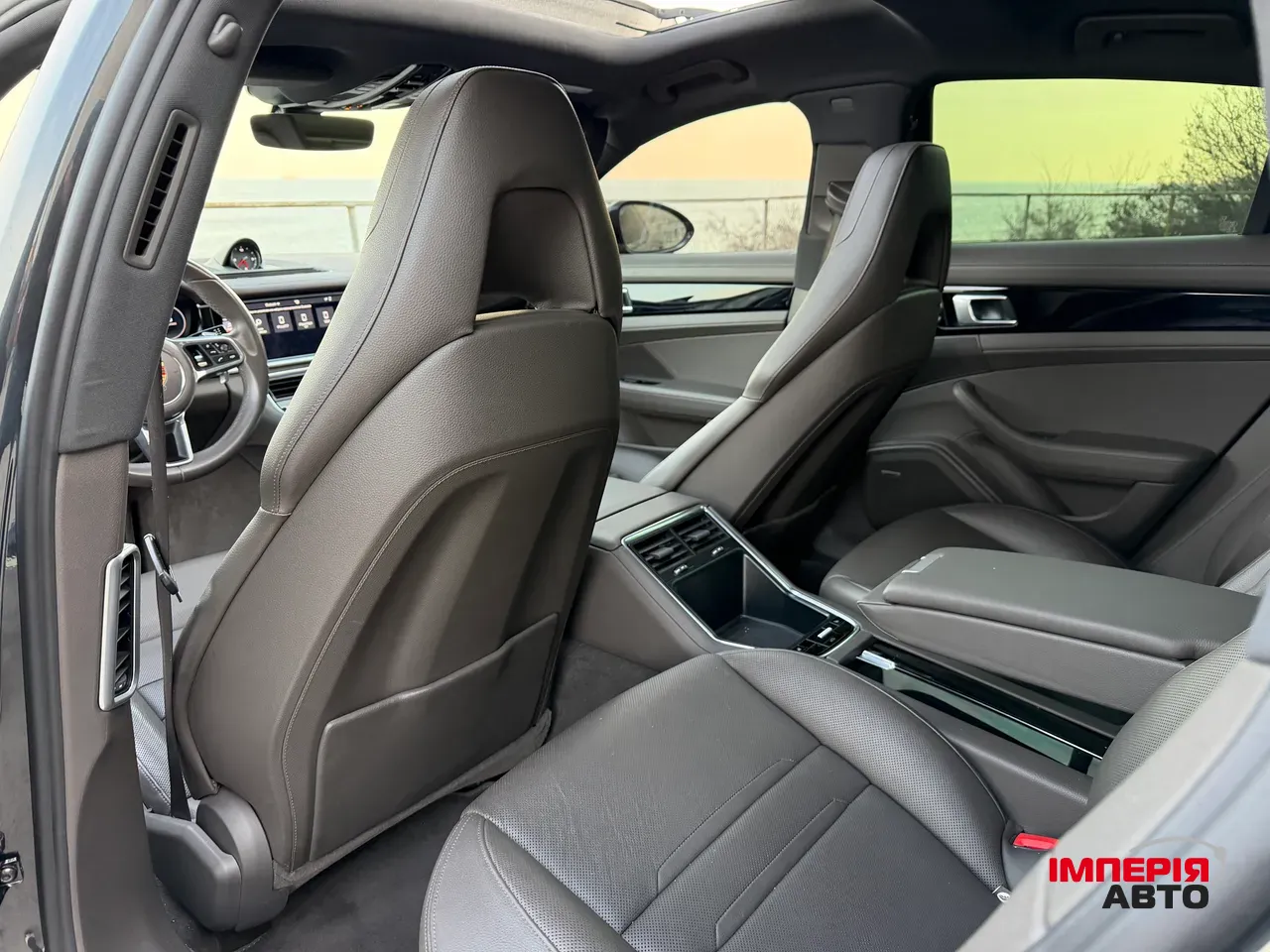 Porsche Panamera - фото 19