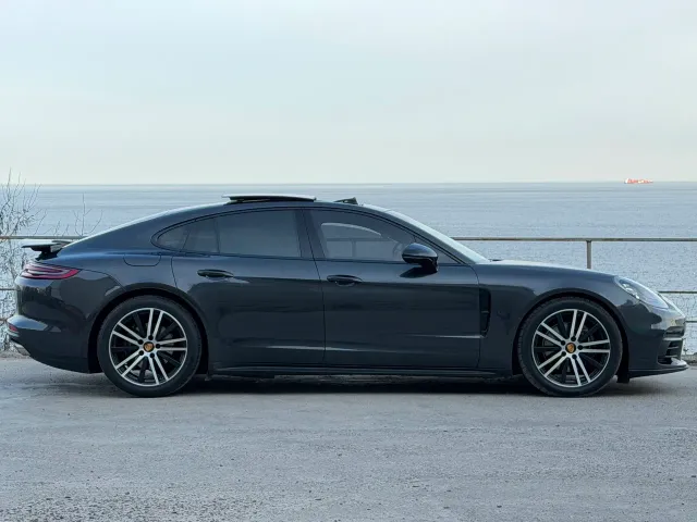 Porsche Panamera - фото 4