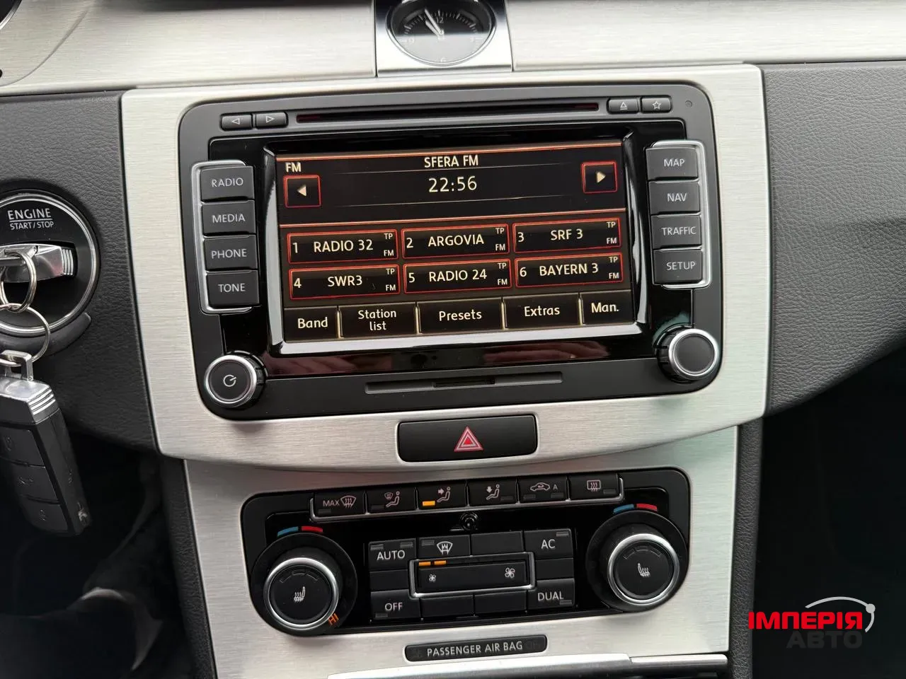 Volkswagen Passat - фото 12