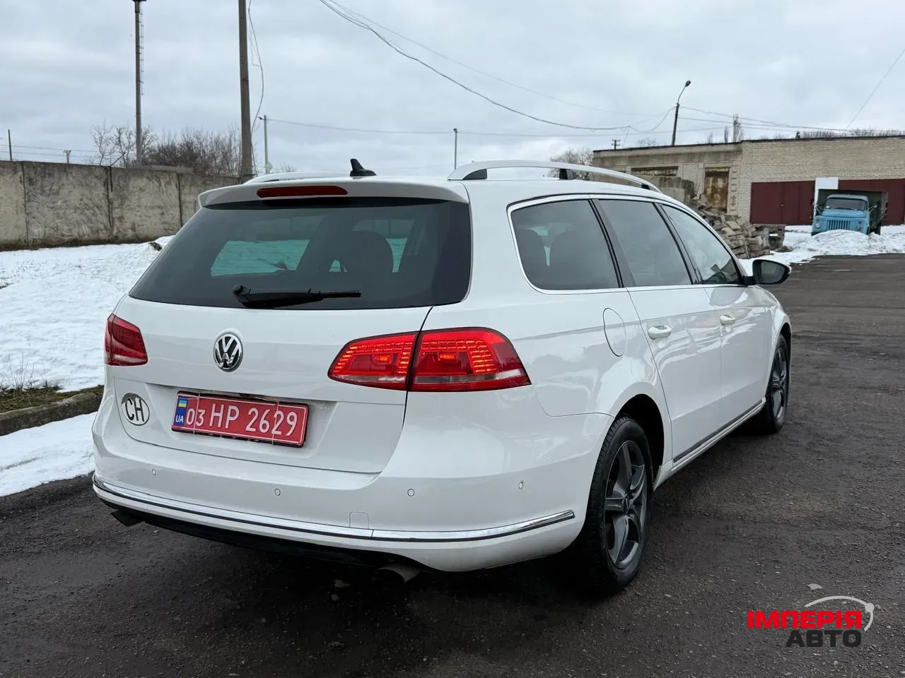 Volkswagen Passat - фото 2