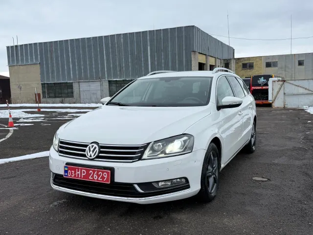 Volkswagen Passat - фото 1