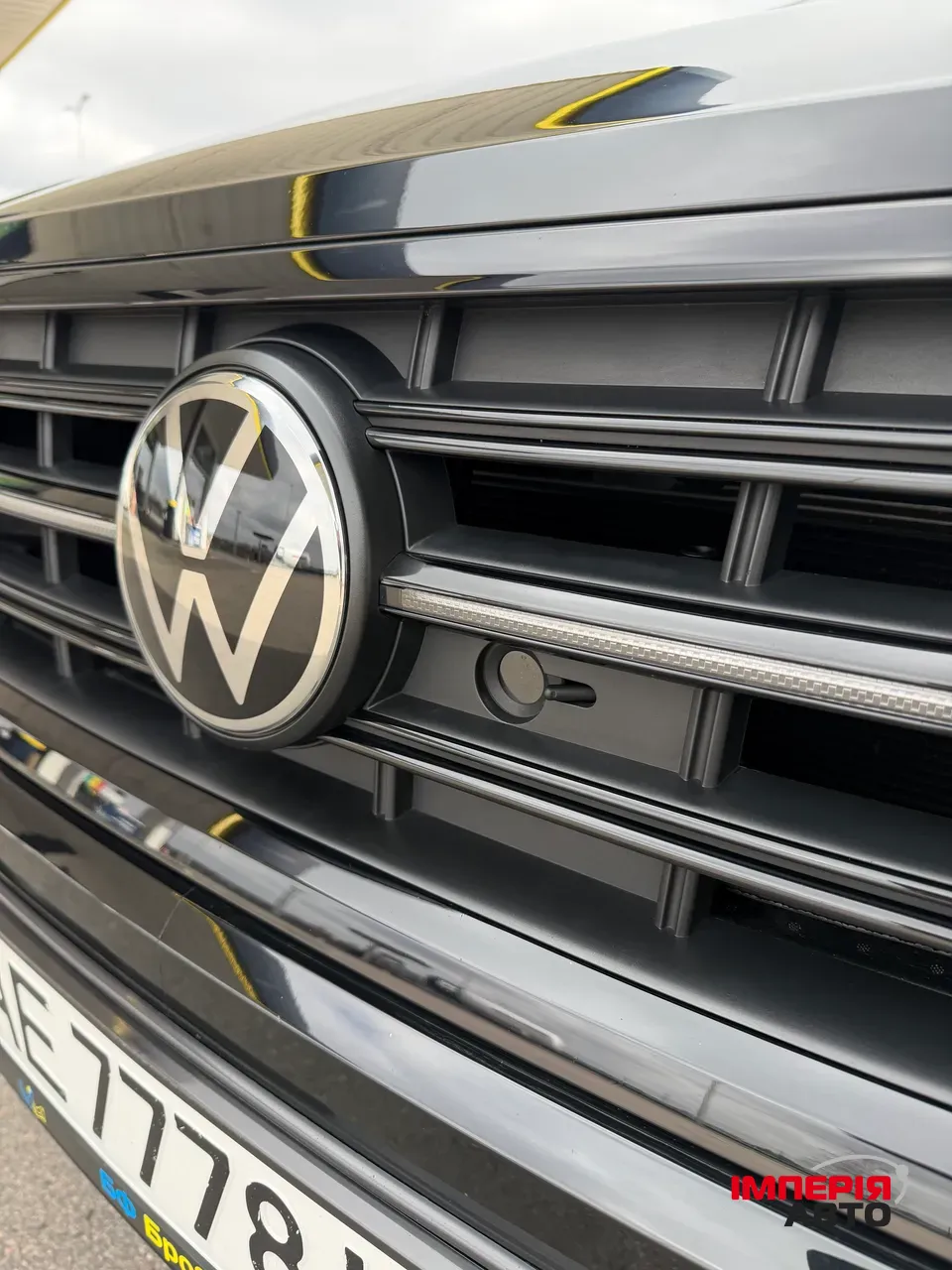 Volkswagen Touareg - фото 9