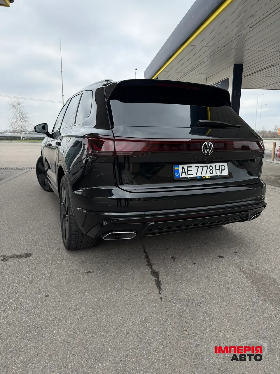 Volkswagen Touareg - фото 2