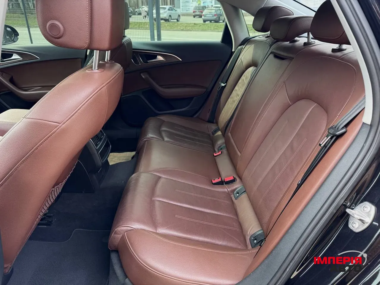 Audi A6 - фото 10