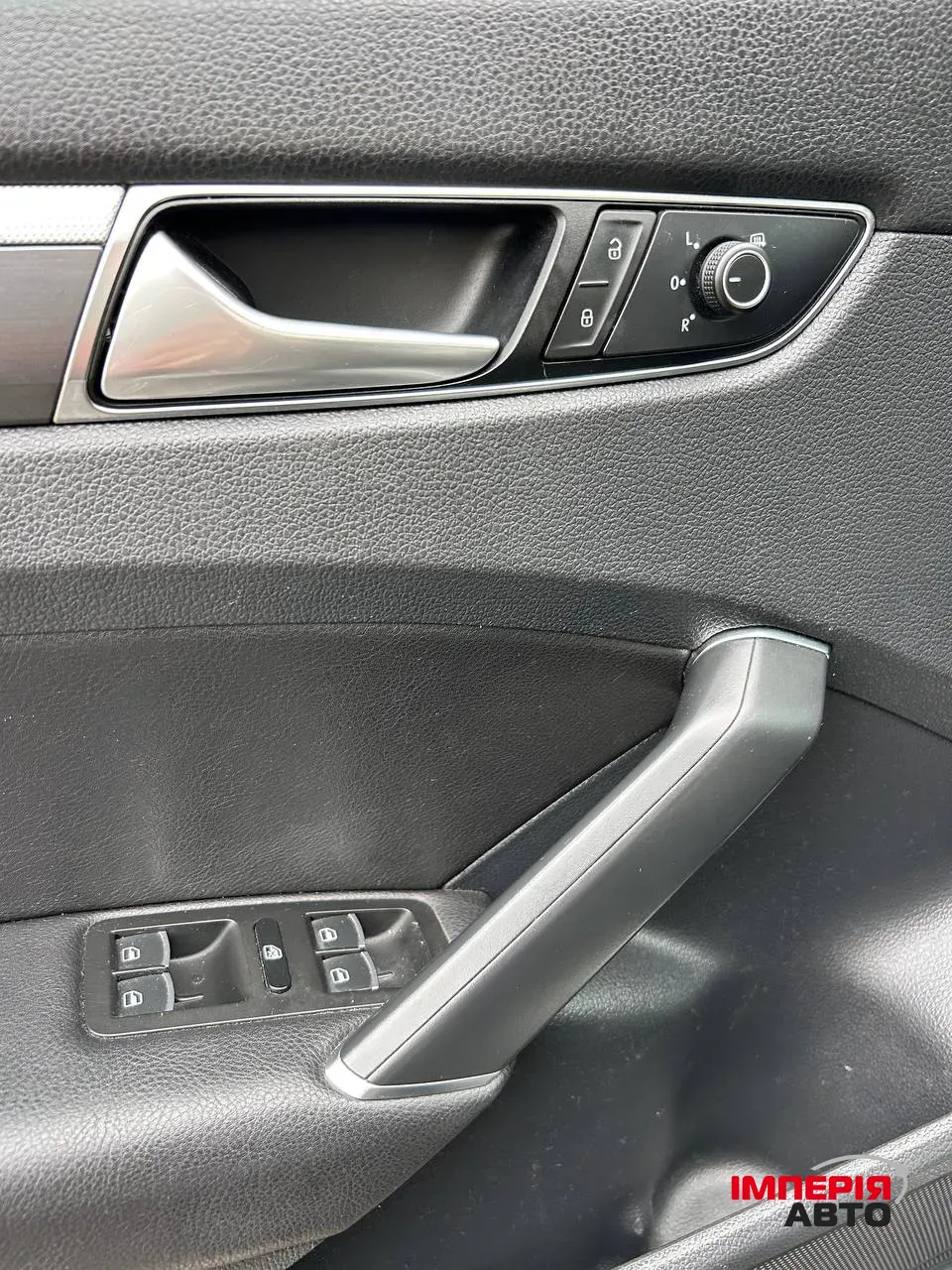 Volkswagen Passat - фото 8