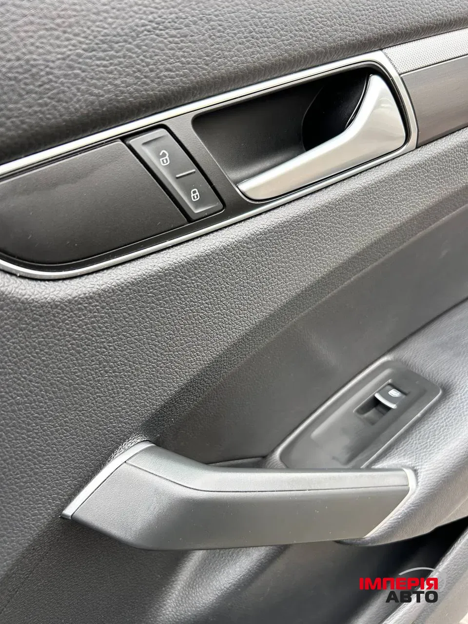 Volkswagen Passat - фото 11