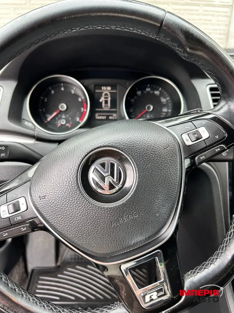 Volkswagen Passat - фото 4