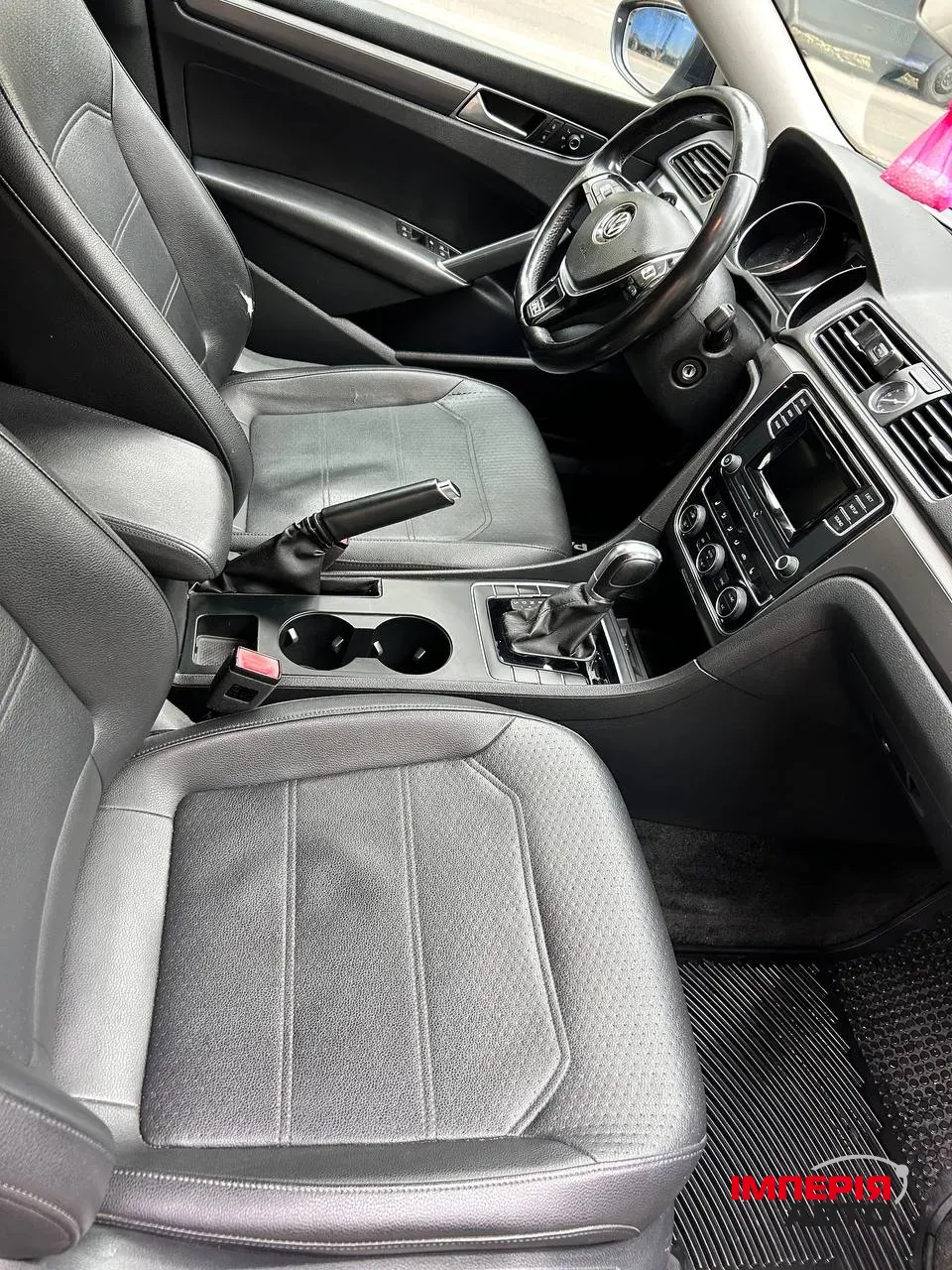 Volkswagen Passat - фото 2