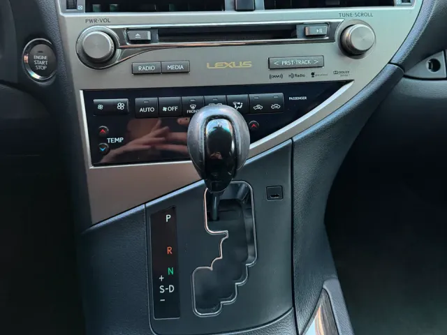 Lexus RX - фото 3