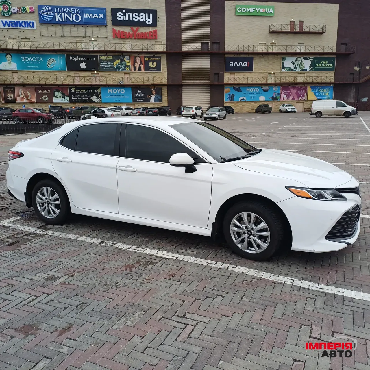 Toyota Camry - фото 8