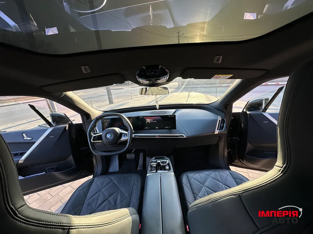 BMW iX - фото 19