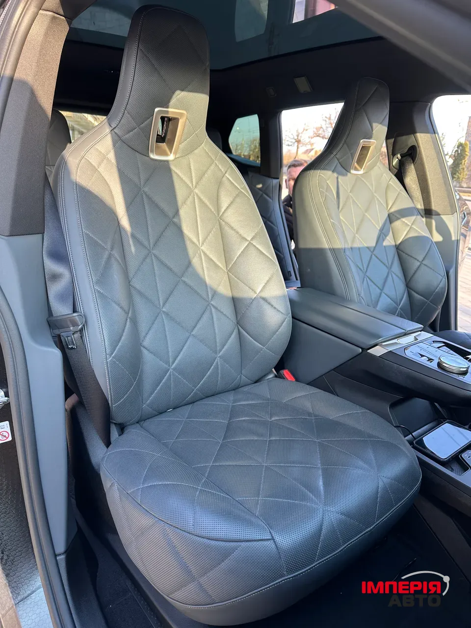 BMW iX - фото 14