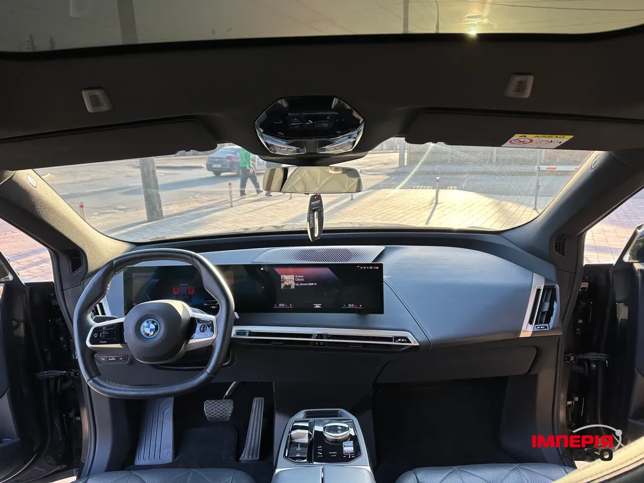 BMW iX - фото 18