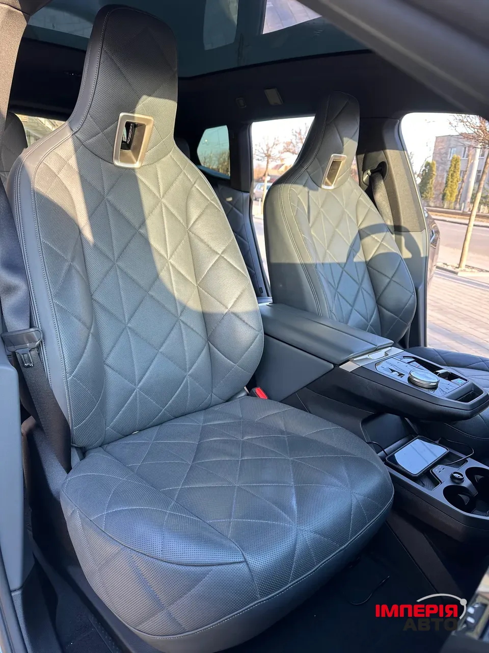 BMW iX - фото 13