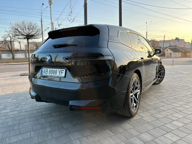 BMW iX - фото 4