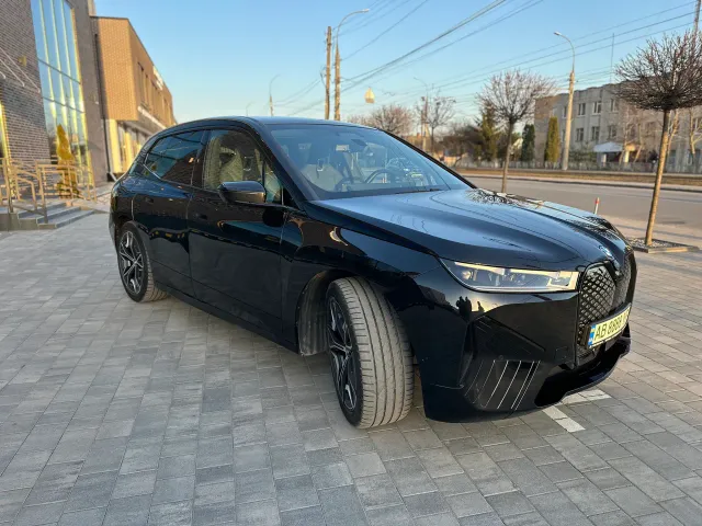 BMW iX - фото 5
