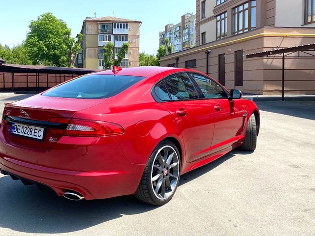 Jaguar XF - фото 5
