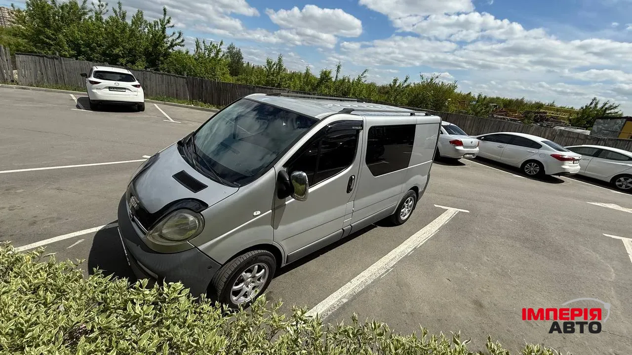 Opel Vivaro - фото 4