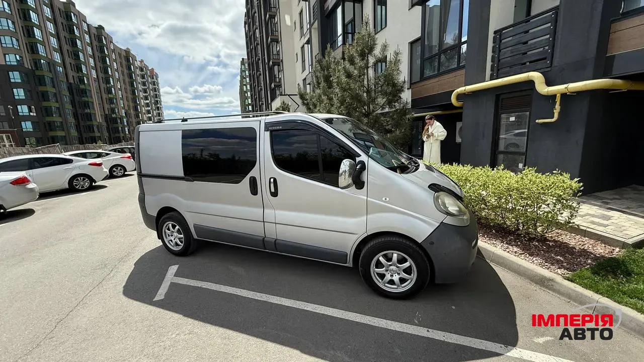 Opel Vivaro - фото 3