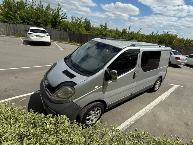 Opel Vivaro - фото 4