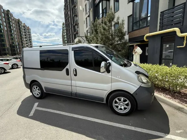 Opel Vivaro - фото 3