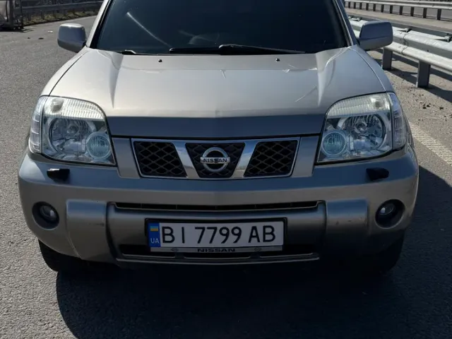 Nissan X-Trail - фото 2
