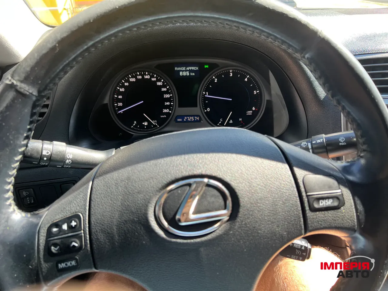 Lexus IS - фото 13