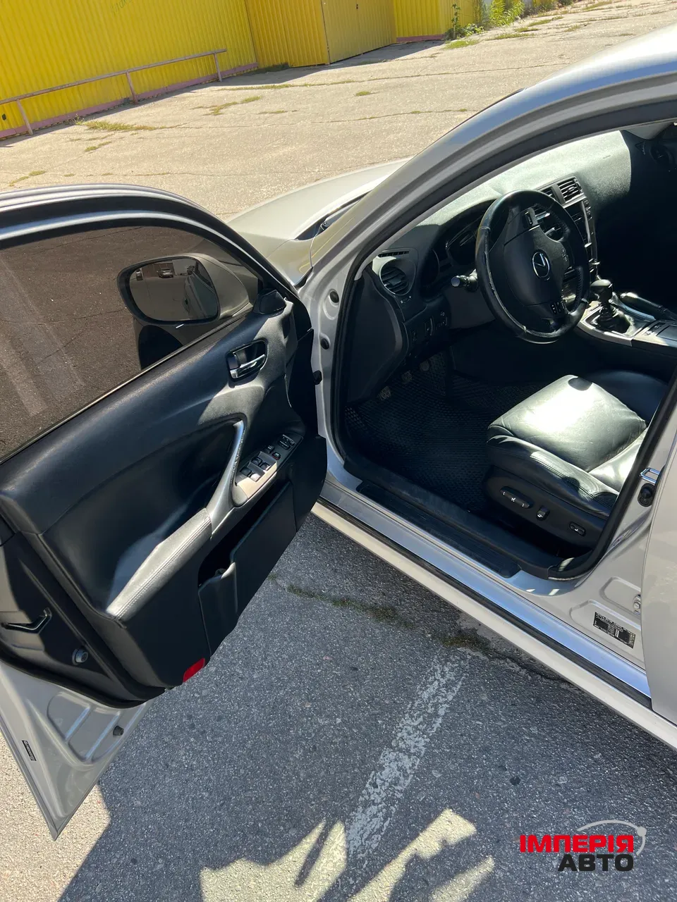 Lexus IS - фото 8