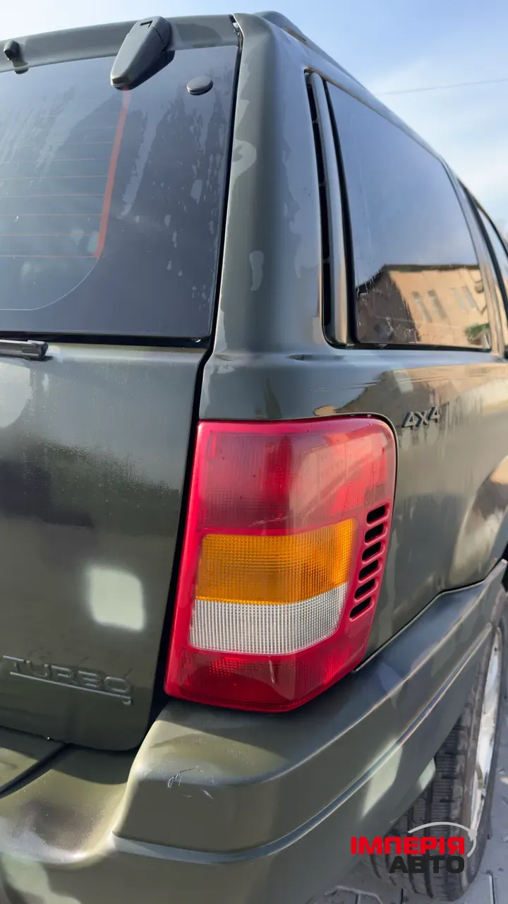 Jeep Grand Cherokee - фото 16