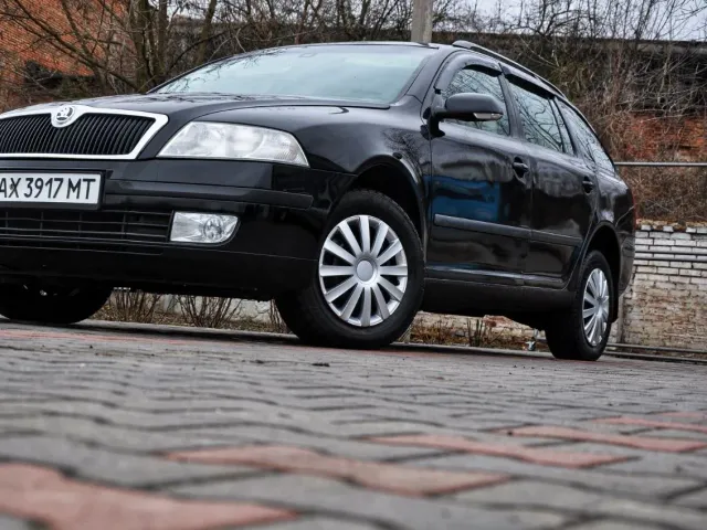 Skoda Octavia - фото 1