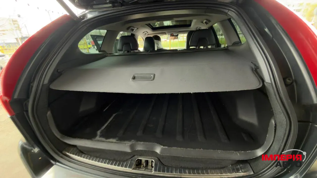 Volvo XC60 - фото 8