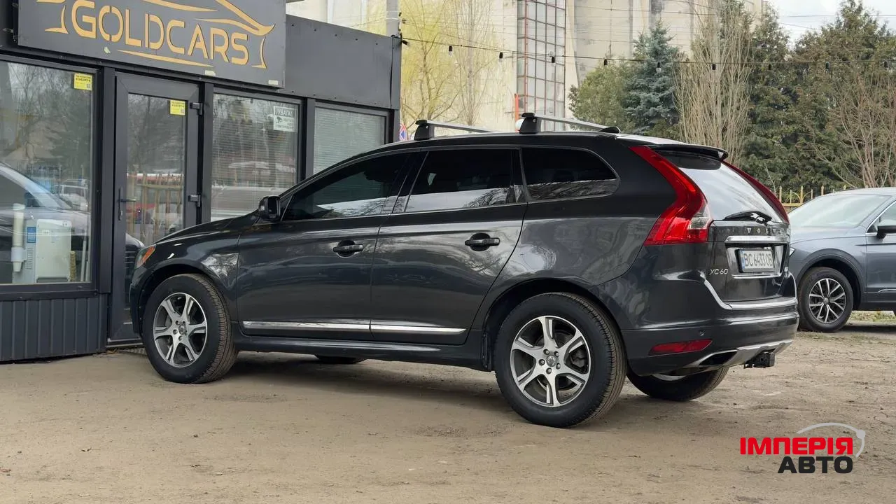 Volvo XC60 - фото 3