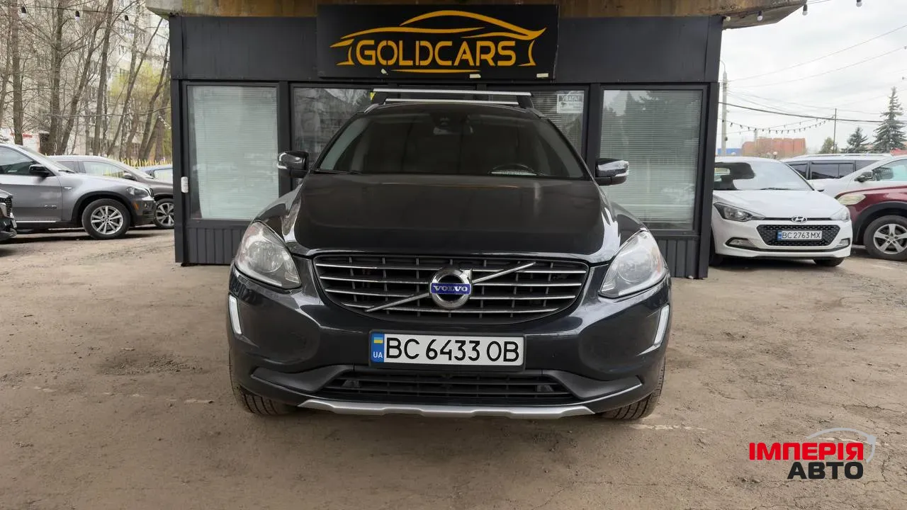 Volvo XC60 - фото 1