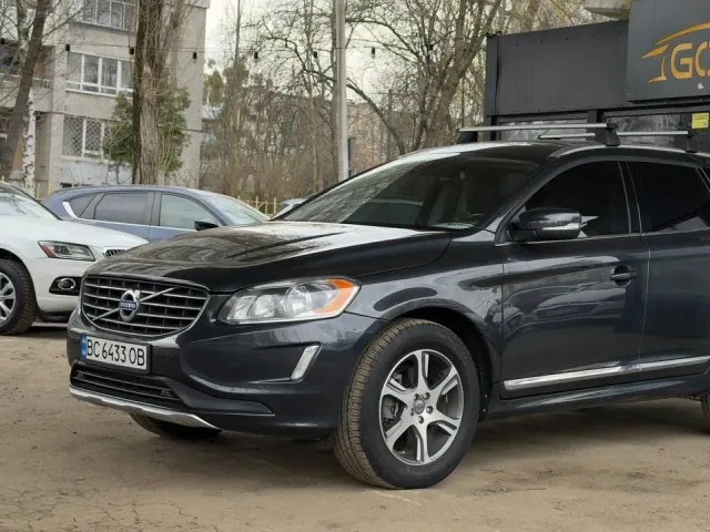 Volvo XC60 - фото 2