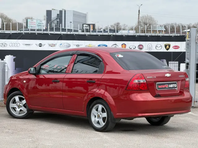 Chevrolet Aveo - фото 3
