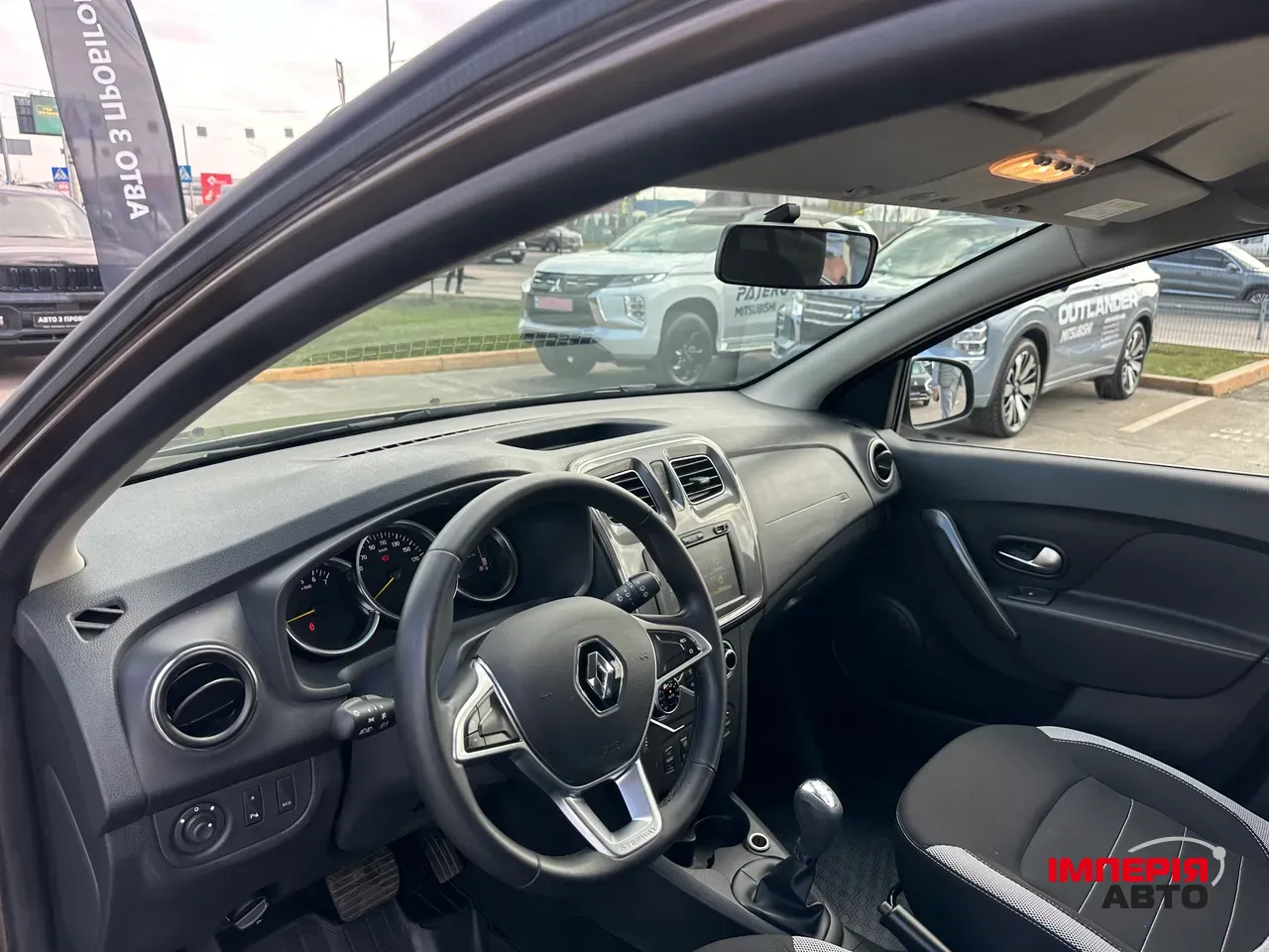 Renault Sandero - фото 14