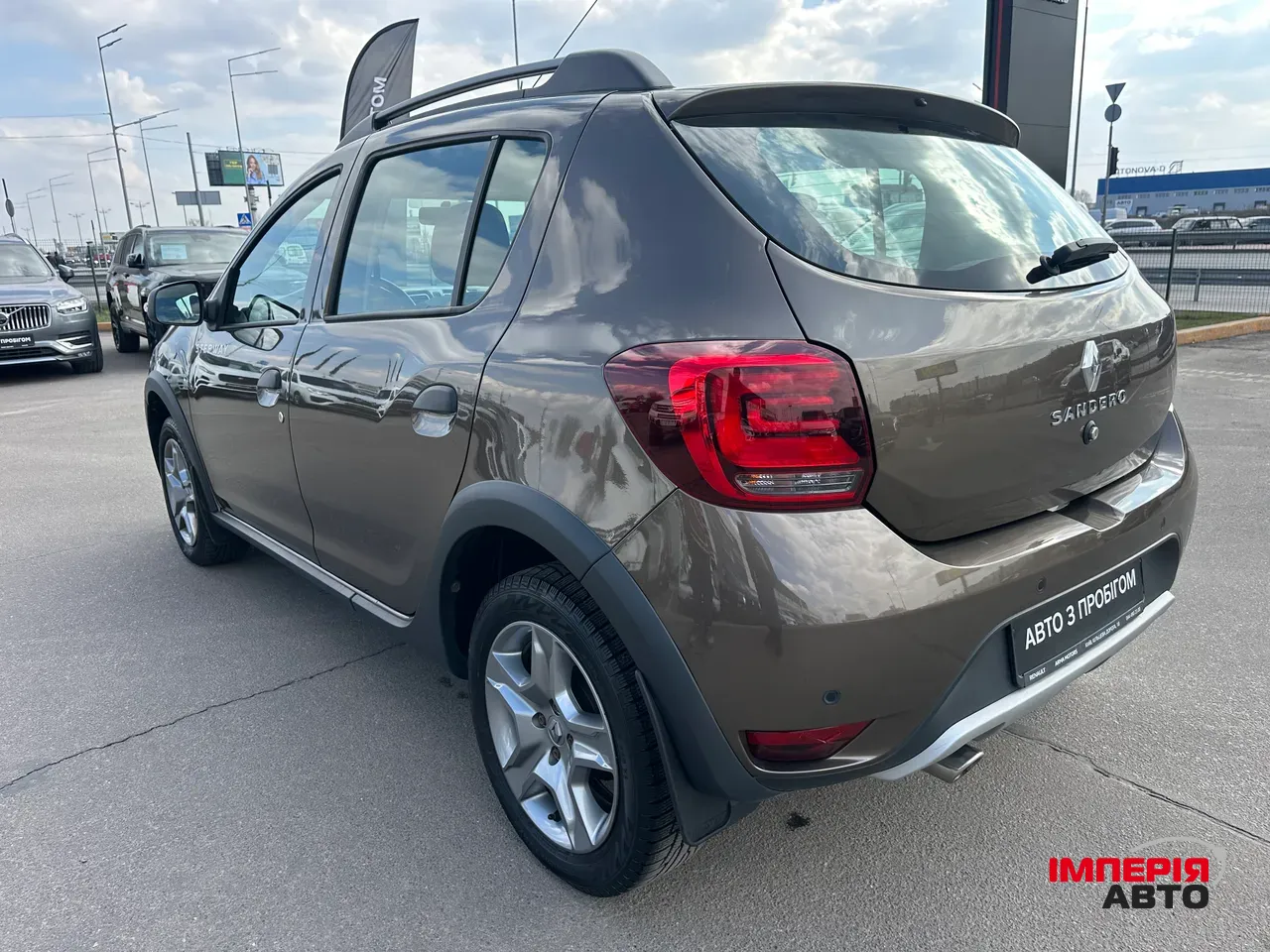 Renault Sandero - фото 5