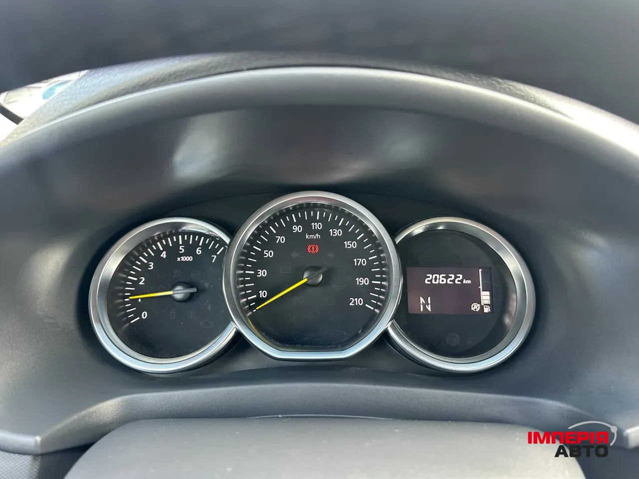 Renault Sandero - фото 16