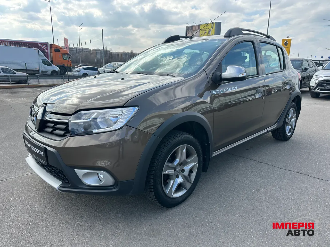 Renault Sandero - фото 3