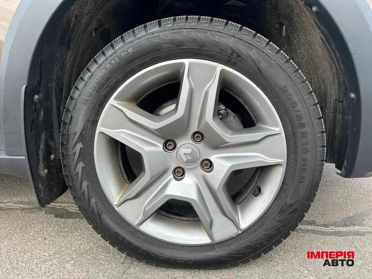 Renault Sandero - фото 12