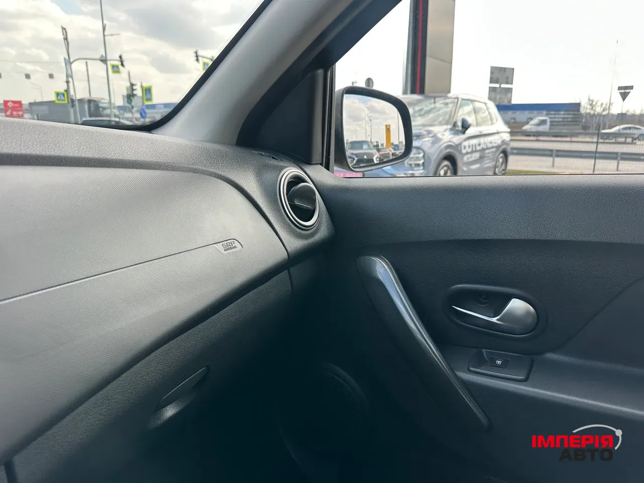 Renault Sandero - фото 21