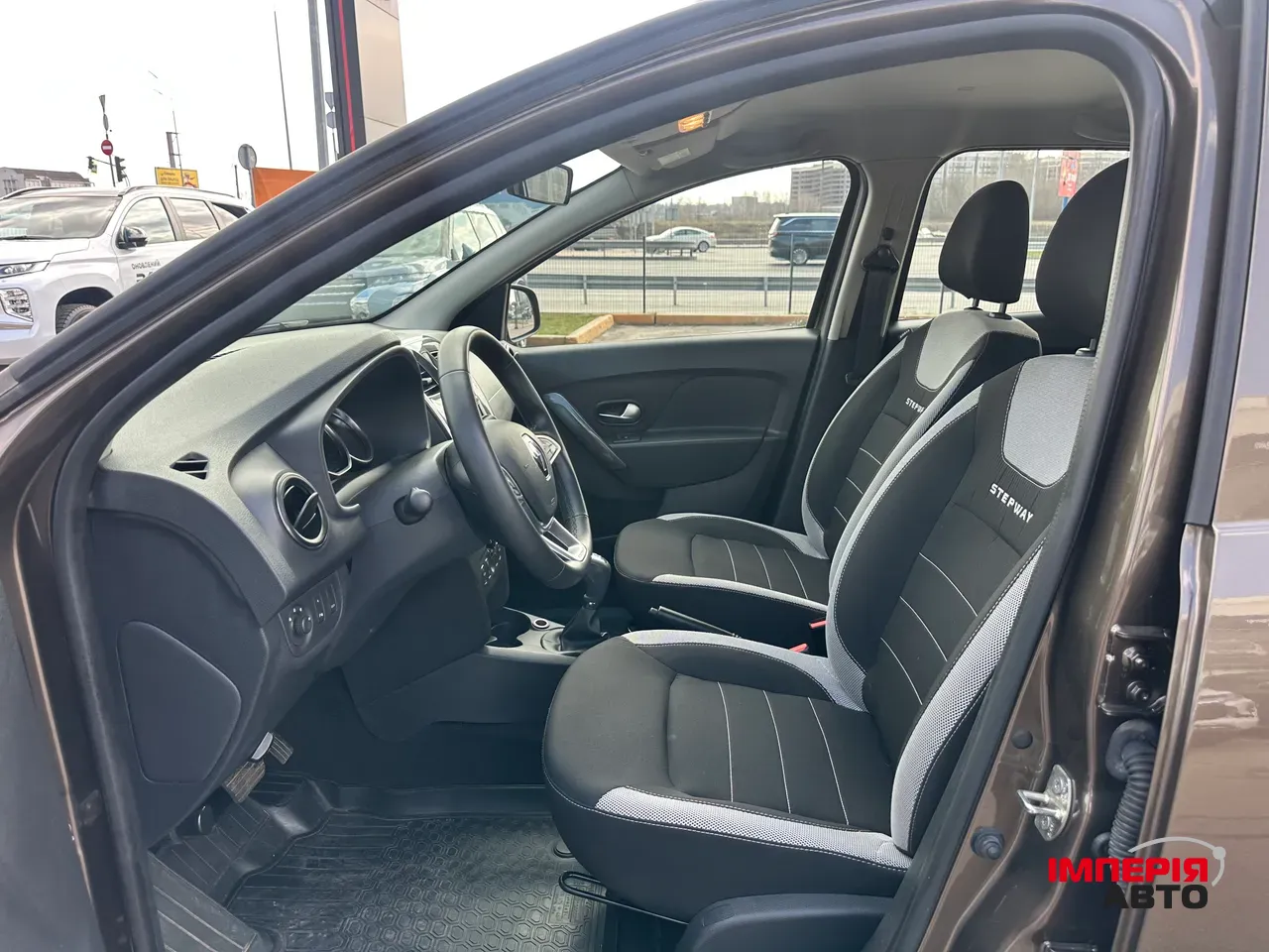 Renault Sandero - фото 13