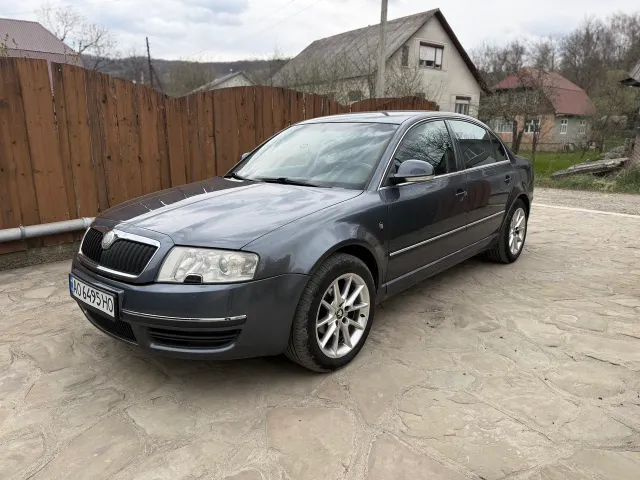 Skoda Superb - фото 2