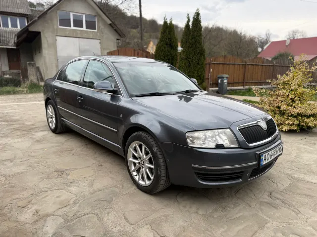 Skoda Superb - фото 3