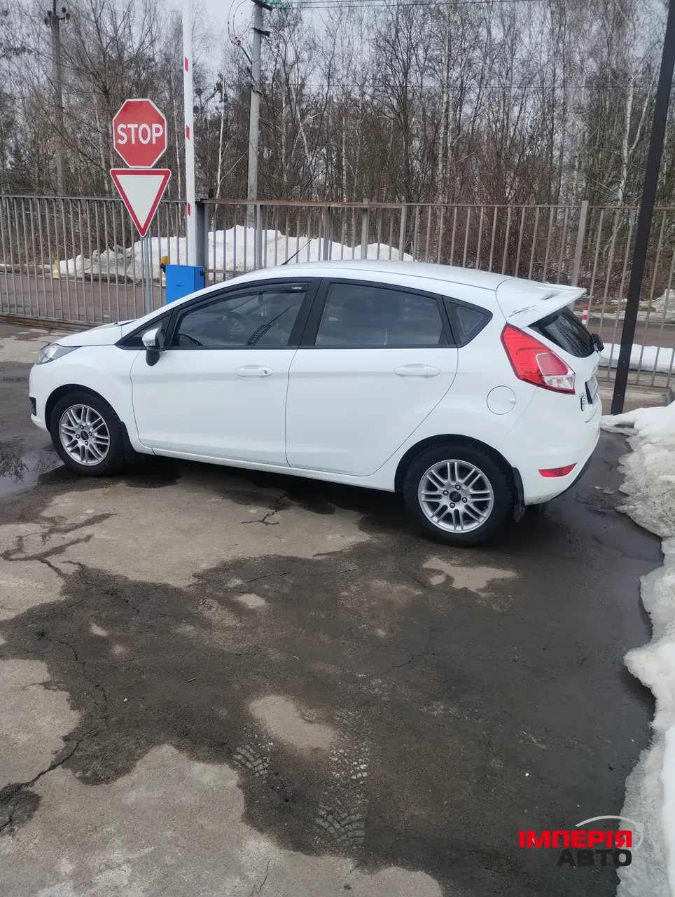 Ford Fiesta - фото 7