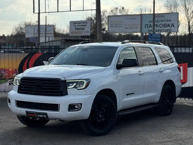 Toyota Sequoia - фото 1