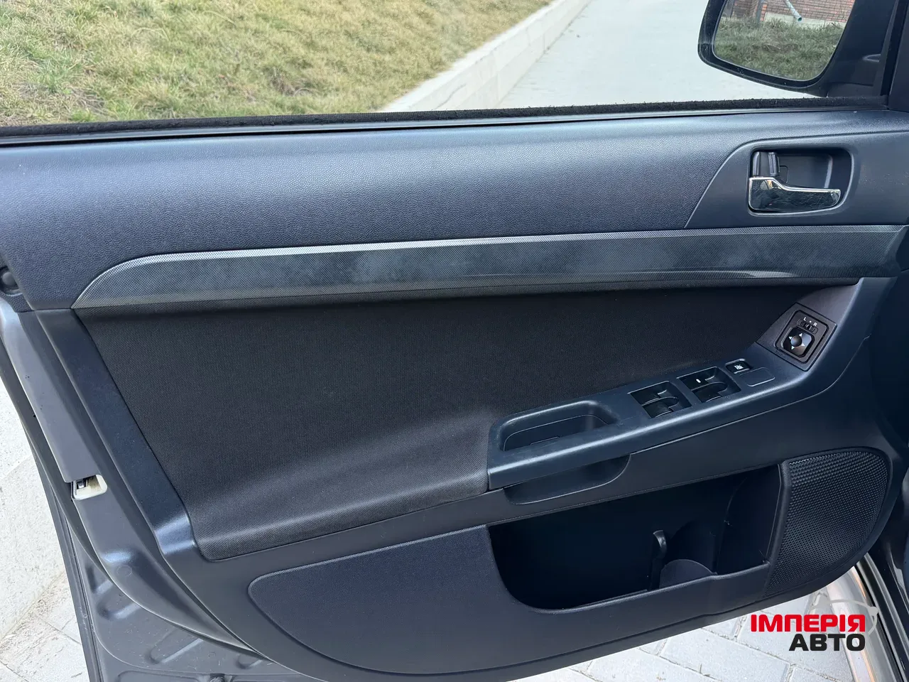 Mitsubishi Lancer - фото 7