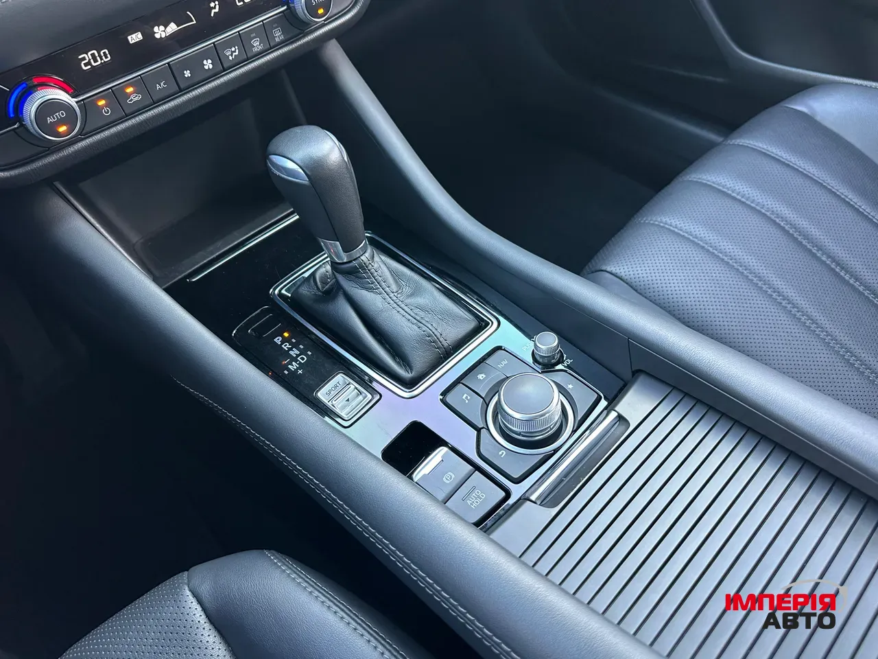 Mazda 6 - фото 13